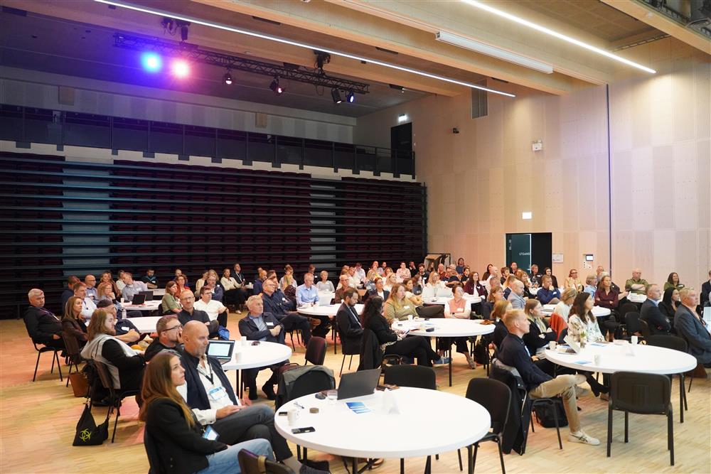 Foredragsholder på innovasjonsseminaret 2025 - Klikk for stort bilde